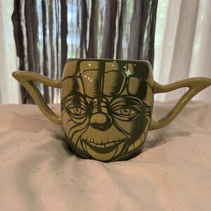 GENUINE AUTHENTIC DISNEY STAR WARS YODA COFFEE MUG